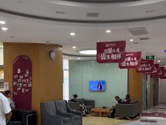 -雅悦齿科(顾村公园店)