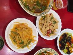 -金杨拉面王小吃面馆·牛三宝面·红烧牛肉粉