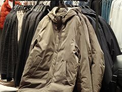 -URBAN REVIVO(上海中庚漫游城店)