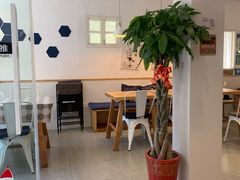 大堂-红小姐咖啡馆(西津渡店)