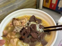-文山荷鲜居(翠湖店)