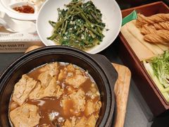 -五谷丰登农家院·地道胶东菜·海鲜烧烤(威海店)