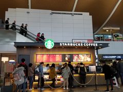 -星巴克(浦东机场T2到达店)