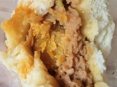 咸蛋黄超人包-老陶包子铺(南大西南村店)