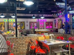 -马路牙子烧烤音乐酒馆(望京店)