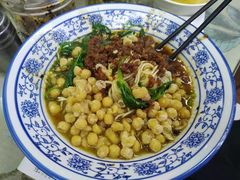 -渝之汇牛肉豌杂面