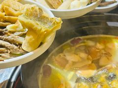 -野菌皇海景野生菌火锅(滨海大道店)