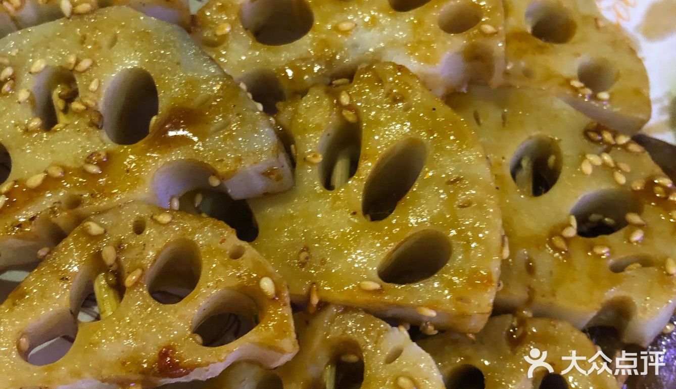 朋友拉着来的，据她说是从南锣鼓巷的店吃过来的