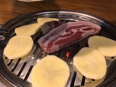 土豆片-·缸桶屋·韩式牛肋条自助烤肉(西湖D11店)