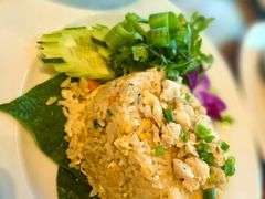 -Chom Cafe and Restaurant