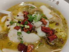 酸菜巴沙鱼小聚锅-渝是乎酸菜鱼(龙旗购物中心店)