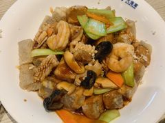 -小船渔村•大连菜•大连焖鱼(黄河路店)