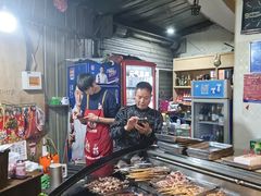 -老广烧烤(骆驼山康馨园店)