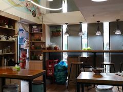 大堂-家味螺蛳粉&烤鱼(安远路店)