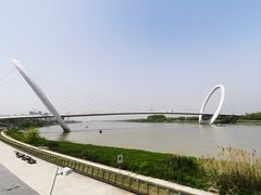 -南京眼步行桥