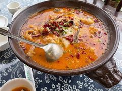 -临江餐馆二楼美食部落