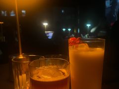 -Mx.cocktail bar