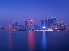 青岛海尔洲际酒店所在奥帆中心夜景-青岛海尔洲际酒店