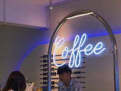 -Blue Concept Cafe&Farm·關於藍