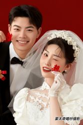 -蒙太奇婚纱摄影(万达店)