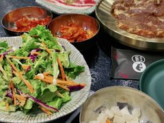 -臻牛烤肉