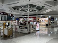 -日上免税店(三径路t3店)