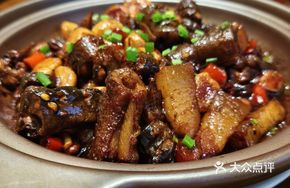 Stewed Eel with Garlic