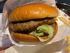 经典肉酱汁汁厚作牛肉汉堡单人餐-肯德基(传媒广场店)