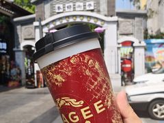 -霸王茶姬(南强街店)