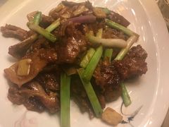 蒜香爆炒鸭架-东海朗廷酒店-唐阁T’ANG COURT 中餐厅