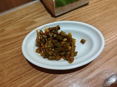 酸豆角-甲乙饼·北京手工肉饼(西直门凯德茂店)