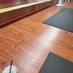 -威思丽高温瑜伽会馆