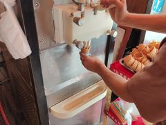 -古老冰山特色冰淇淋店(艾提尕尔店)