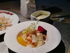凤梨虾球-穹六人间 people 6(岳阳路店)