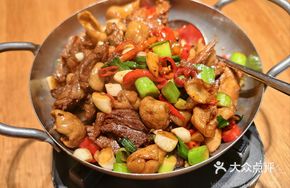 Spicy Pork Intestine and Boneless Meat Dry Pot