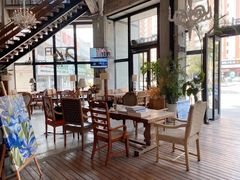 -24H COLOR咖啡厅(惠州金山湖店)