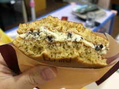 奥利奥芝士铜锣烧-JPG coffee(广州体育西店)