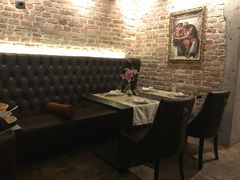 -Casa Nova