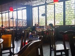 大堂-九尺赵老四鲜鹅肠火锅