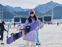 -丝绸之路山地度假区滑雪场