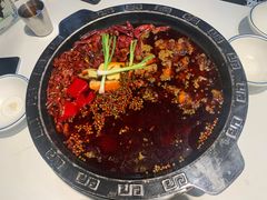 -卤校长老火锅(杨家坪直营店)