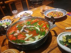 -亮欢寨酸汤鱼(沙冲路店)