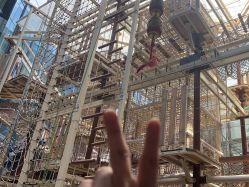 -PIPIKINGDOM皮皮王国欢乐号(欢乐海岸购物中心店)