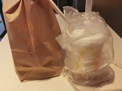 -麦当劳(汉口火车站候车室店)