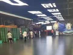 -极限PLAY运动娱乐新世界·团建派对潮玩休闲馆·室内蹦极高空游乐园