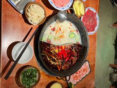 -周小明火锅(黑金冠社区店)