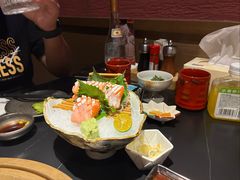 -山川小町·极番烧肉(新地假日广场店)