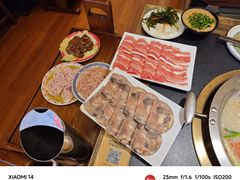 -沸炉重庆老火锅(军事博物馆店)