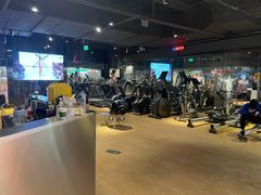 -VLines耀能运动24小时·月付制健身(京广桥店)