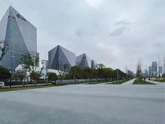 -东方体育中心(地铁站)